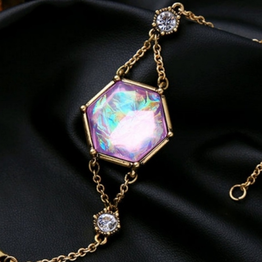 Beautiful 'Boho' Purple/Pink iridescent Bracelet